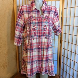 Kyla Seo, embroidered tunic top, LG, NEW with tags